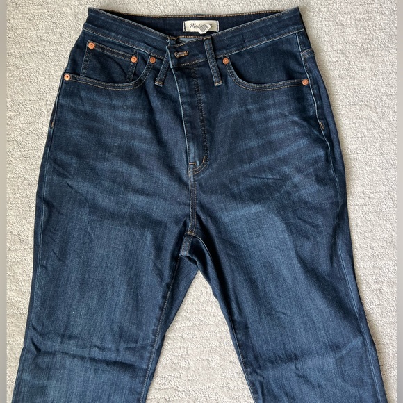 Madewell Curvy Cali Demi - boot jeans -size 30 - dark wash - Picture 3 of 10